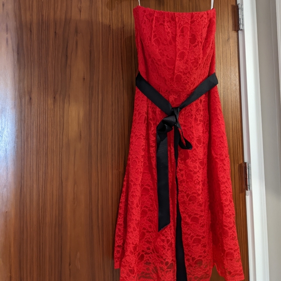 Strapless red lace David Dixon dress - Picture 2 of 3